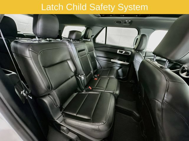 Certified 2023 Ford Explorer XLT w/ Equipment Group 202A AWD/4WD image 34