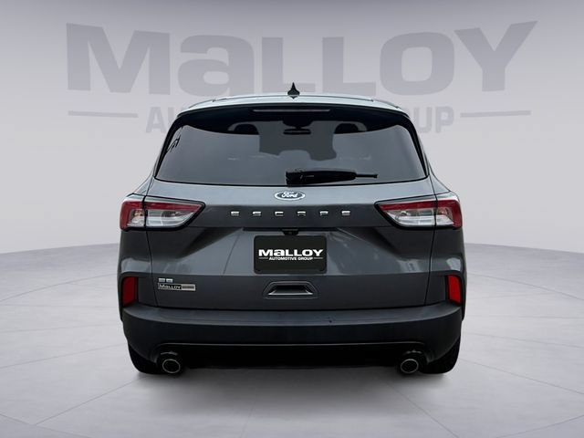 Certified 2021 Ford Escape SE w/ SE Sport Appearance Package FWD image 4