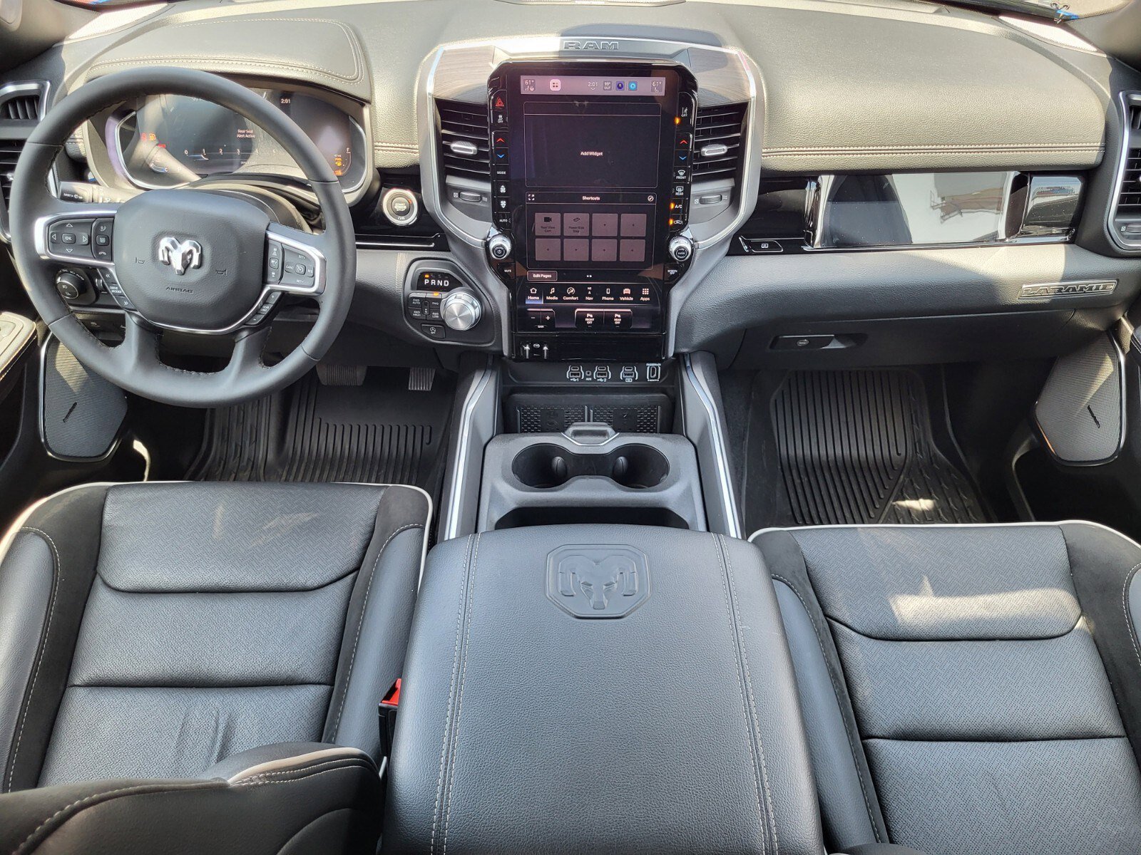 Used 2025 RAM 1500 Laramie w/ Night Edition AWD/4WD image 13