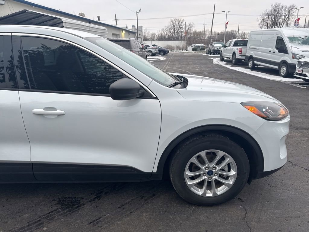 Certified 2022 Ford Escape SE image 41