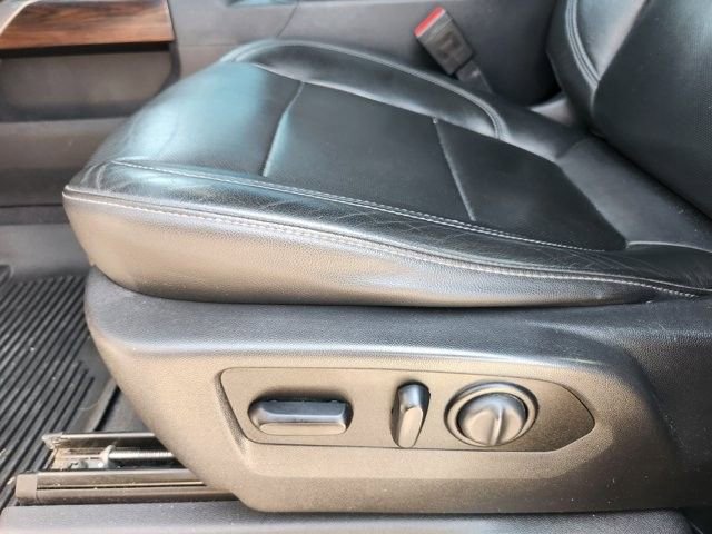 Used 2020 GMC Sierra 1500 SLT RWD image 23