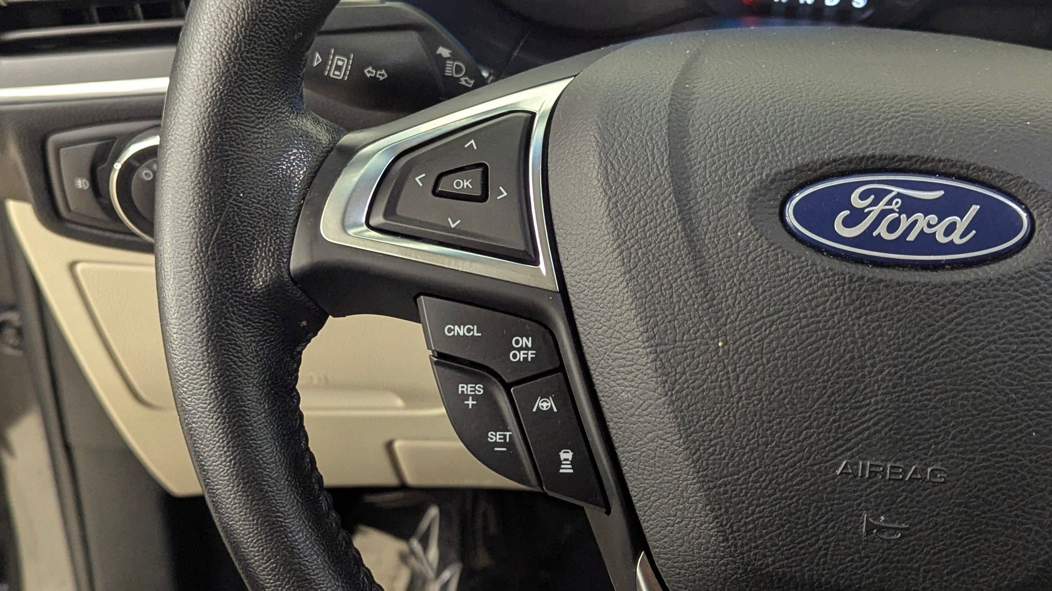 Certified 2019 Ford Edge Titanium image 15