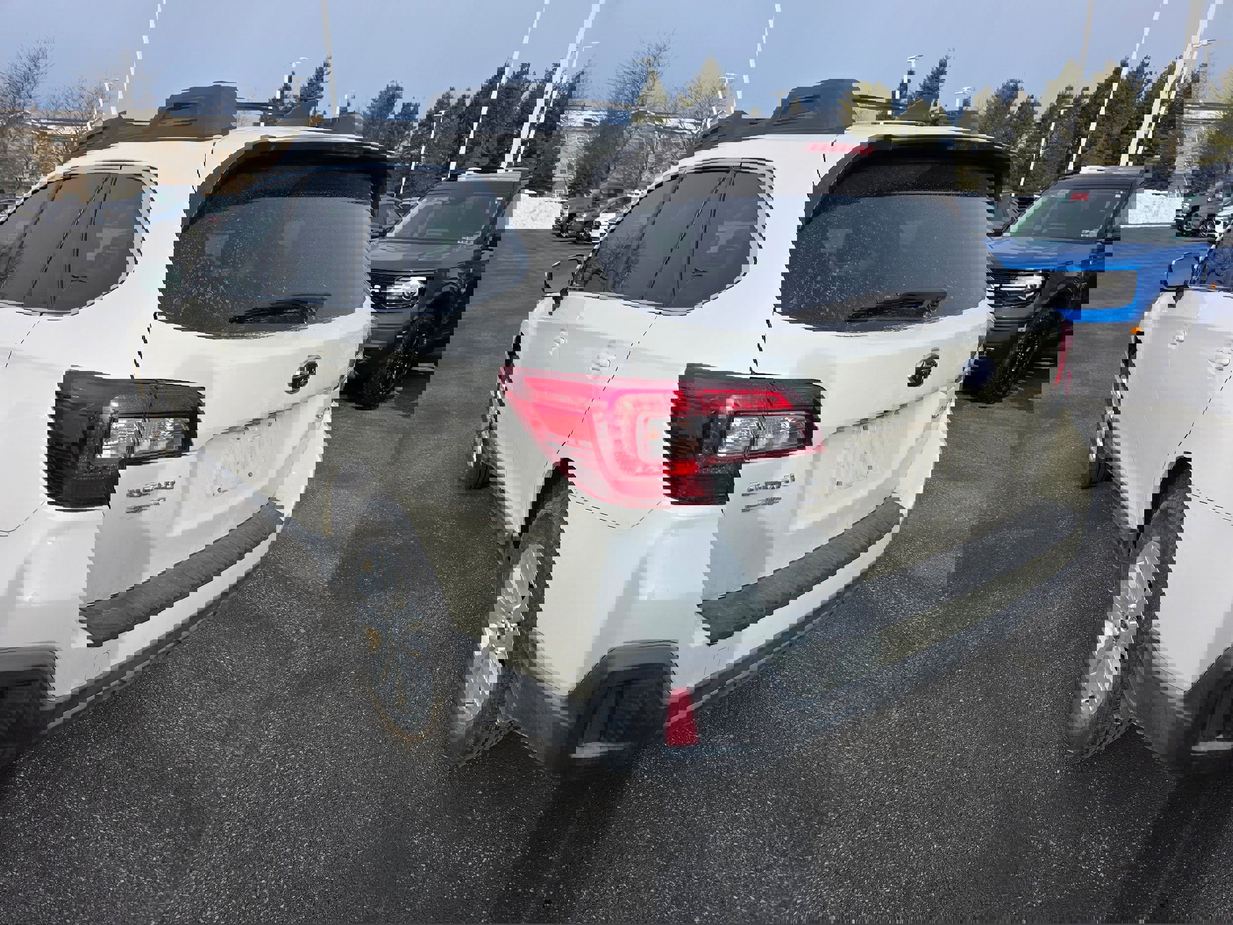 Used 2019 Subaru Outback 2.5i Premium w/ Popular Package #2 image 3