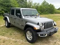 Used 2021 Jeep Gladiator Sport AWD/4WD image 17