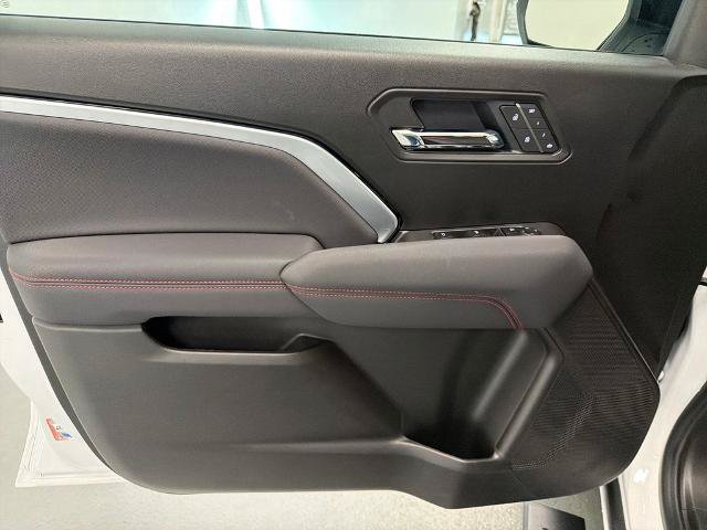 Used 2025 Chevrolet Colorado Z71 w/ Z71 Convenience Package 2 AWD/4WD image 12