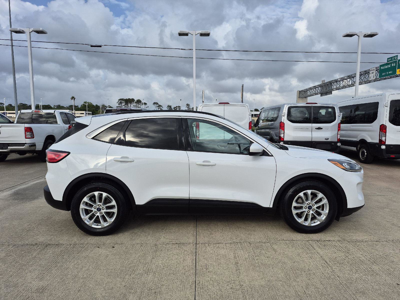 Certified 2020 Ford Escape SE image 5