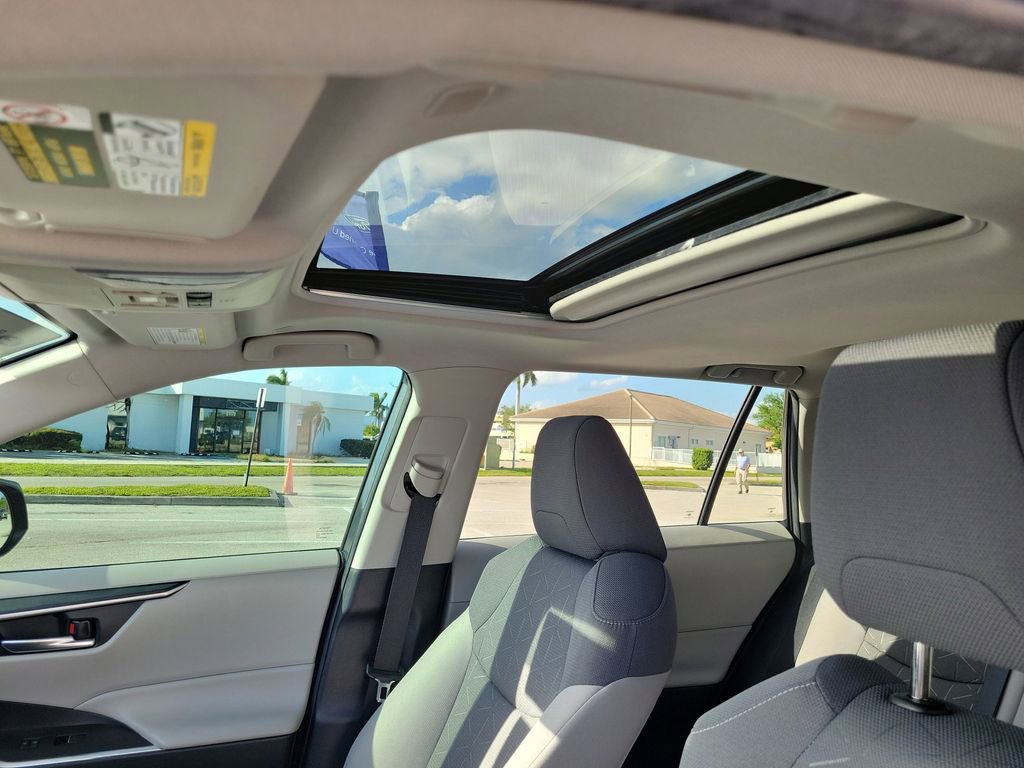 Used 2023 Toyota RAV4 XLE w/ Convenience Package image 21