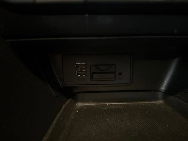 Used 2018 MAZDA MAZDA3 Touring image 28