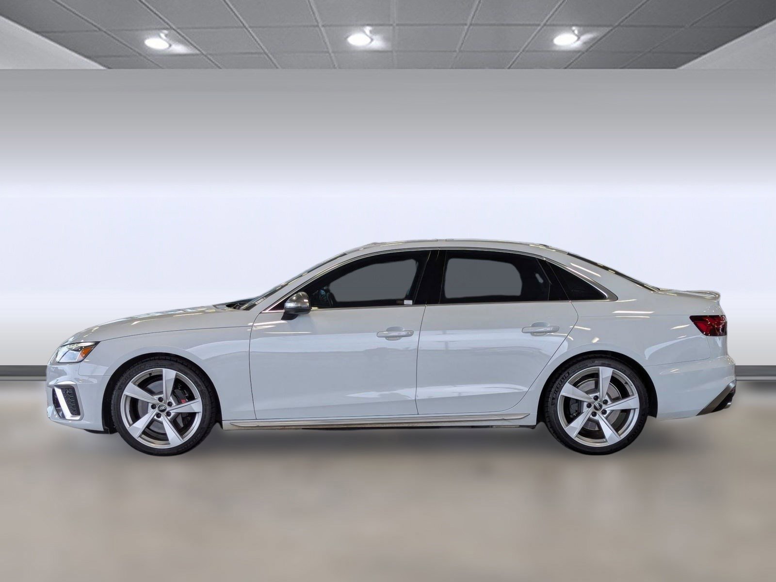 Used 2022 Audi S4 Premium Plus w/ Premium Plus Package image 2