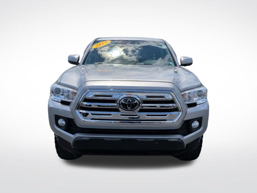 Used 2019 Toyota Tacoma SR5 AWD/4WD image 11