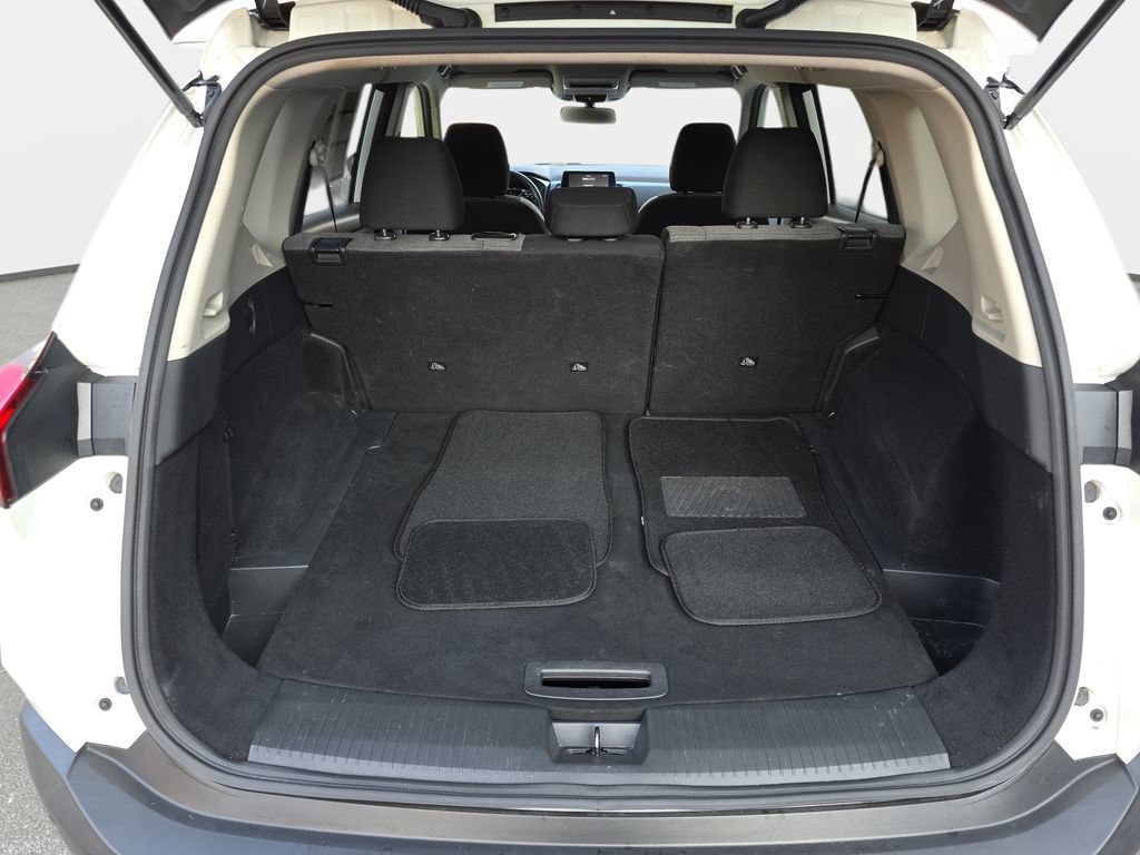 Used 2021 Nissan Rogue S AWD/4WD image 10