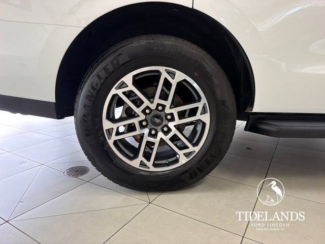 Certified 2025 Ford Expedition Active RWD image 35