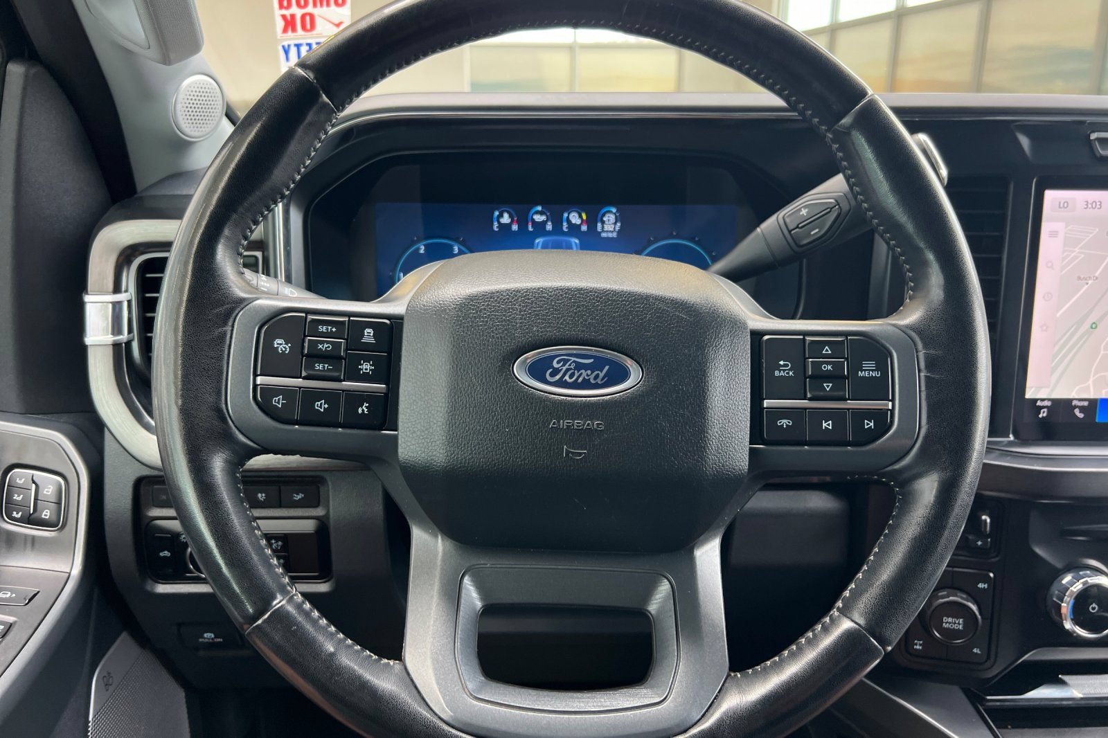 Certified 2024 Ford F250 Lariat w/ Lariat Ultimate Package AWD/4WD image 24