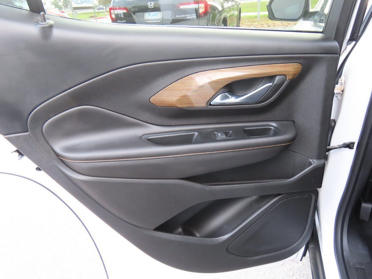 Used 2018 GMC Terrain SLE image 19