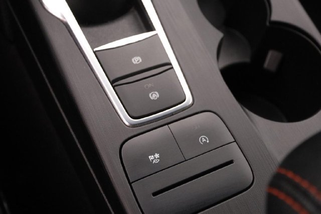 Certified 2025 Ford Escape ST-Line FWD image 19