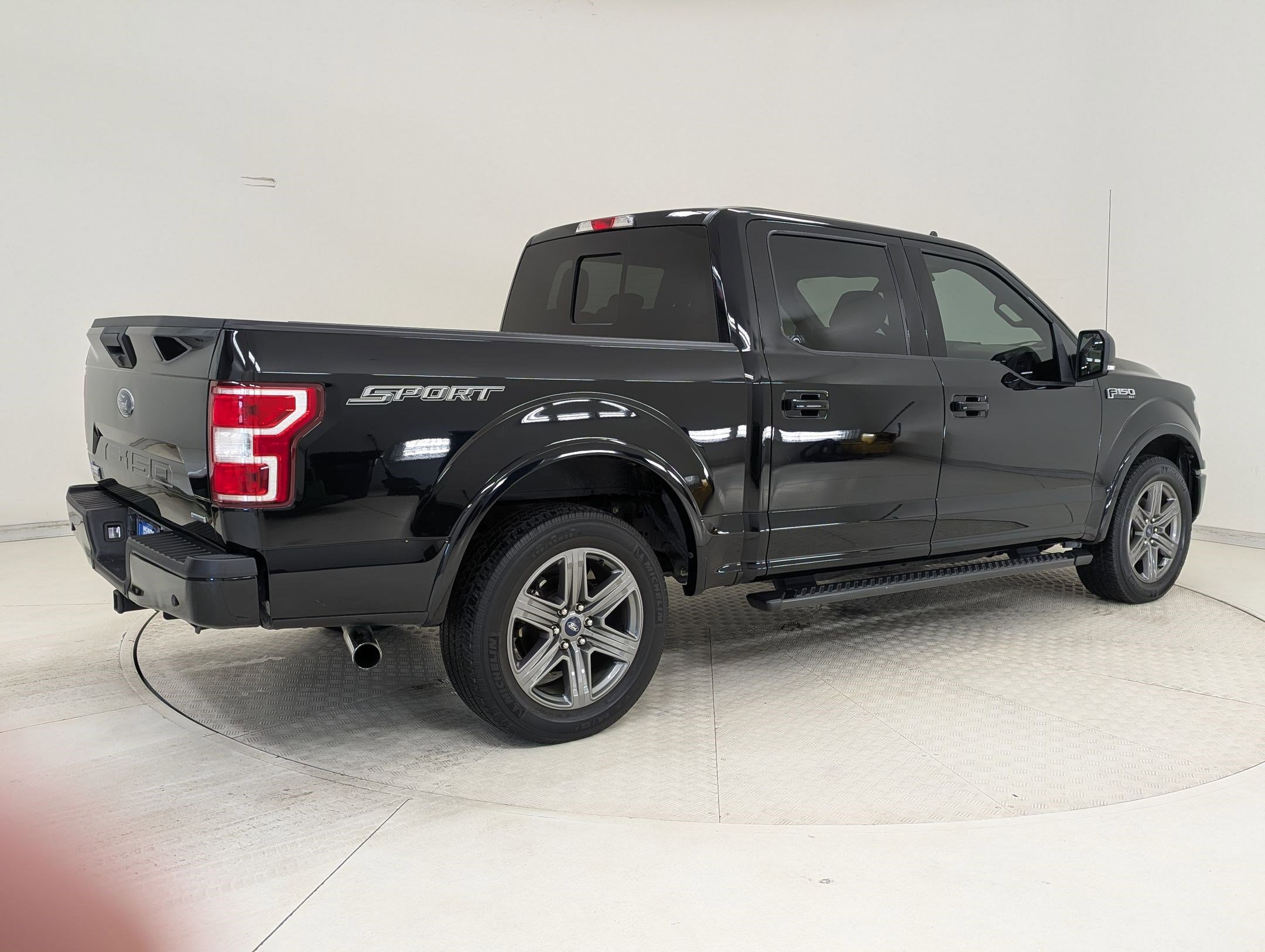 Certified 2020 Ford F150 XLT w/ Equipment Group 302A Luxury image 8