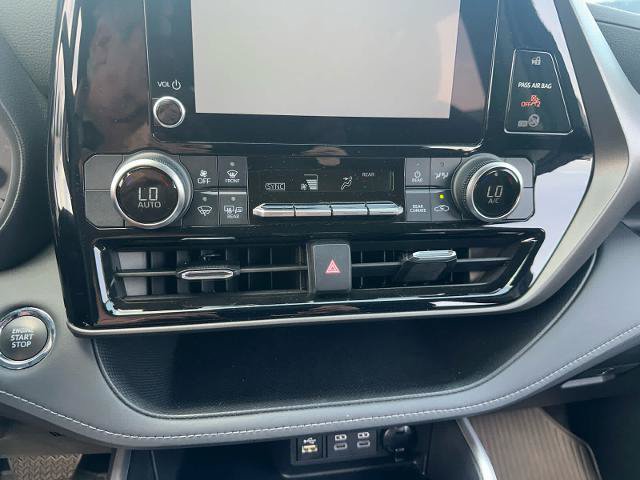 Used 2023 Toyota Highlander L FWD image 22