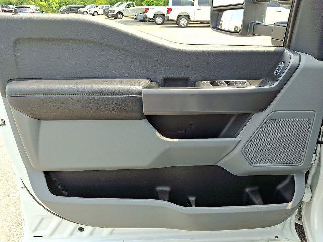 Certified 2025 Ford F350 XLT AWD/4WD image 12