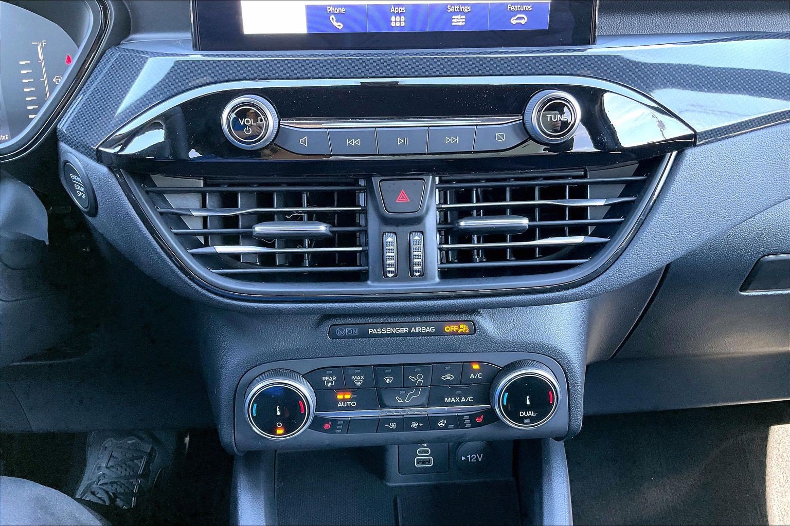 Certified 2024 Ford Escape ST-Line AWD/4WD image 33