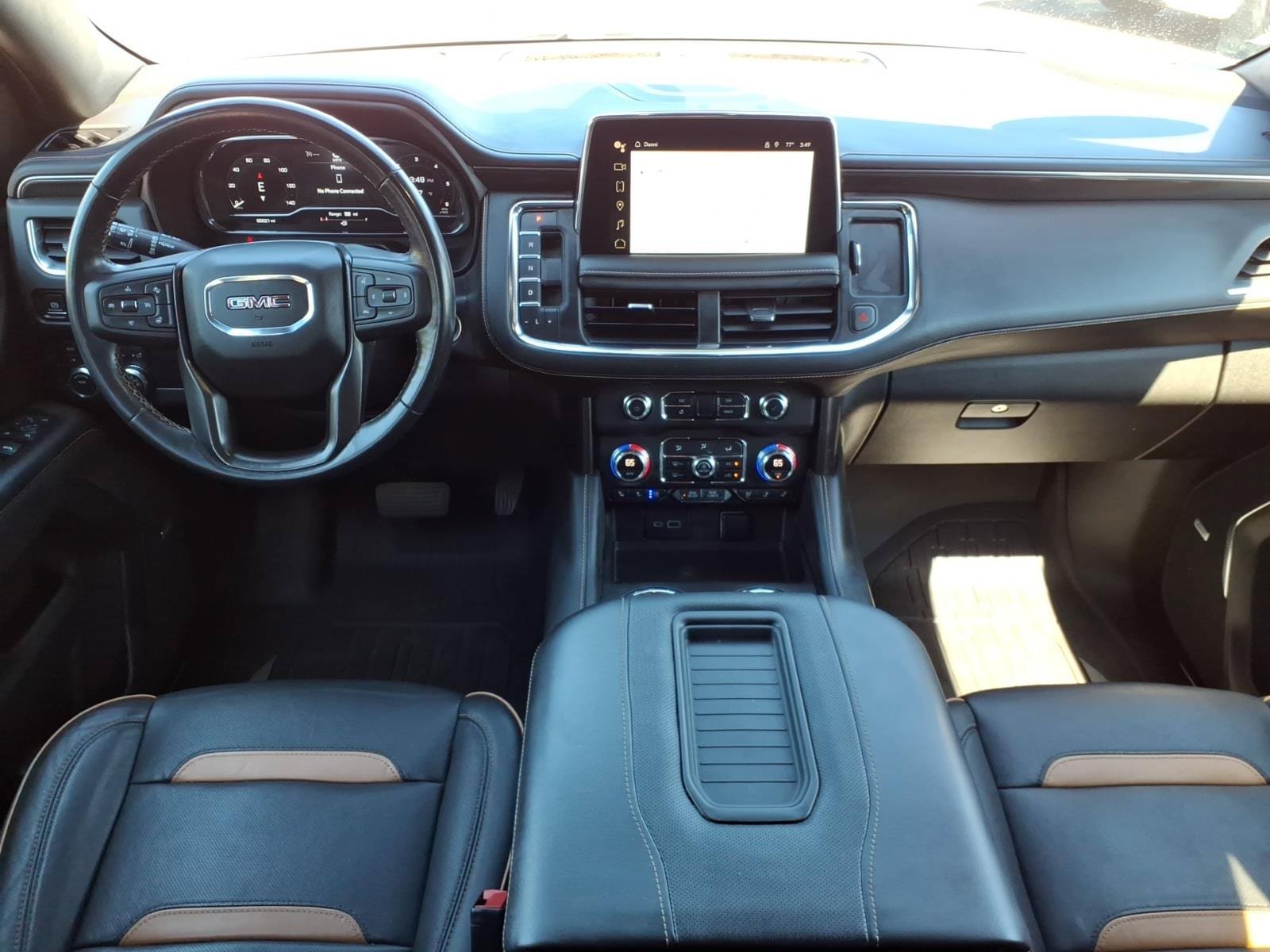 Used 2022 GMC Yukon XL AT4 AWD/4WD image 11