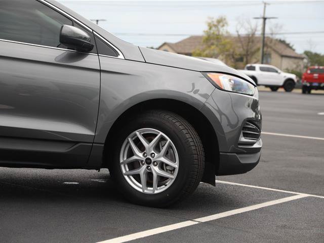 Certified 2024 Ford Edge SEL AWD/4WD image 8