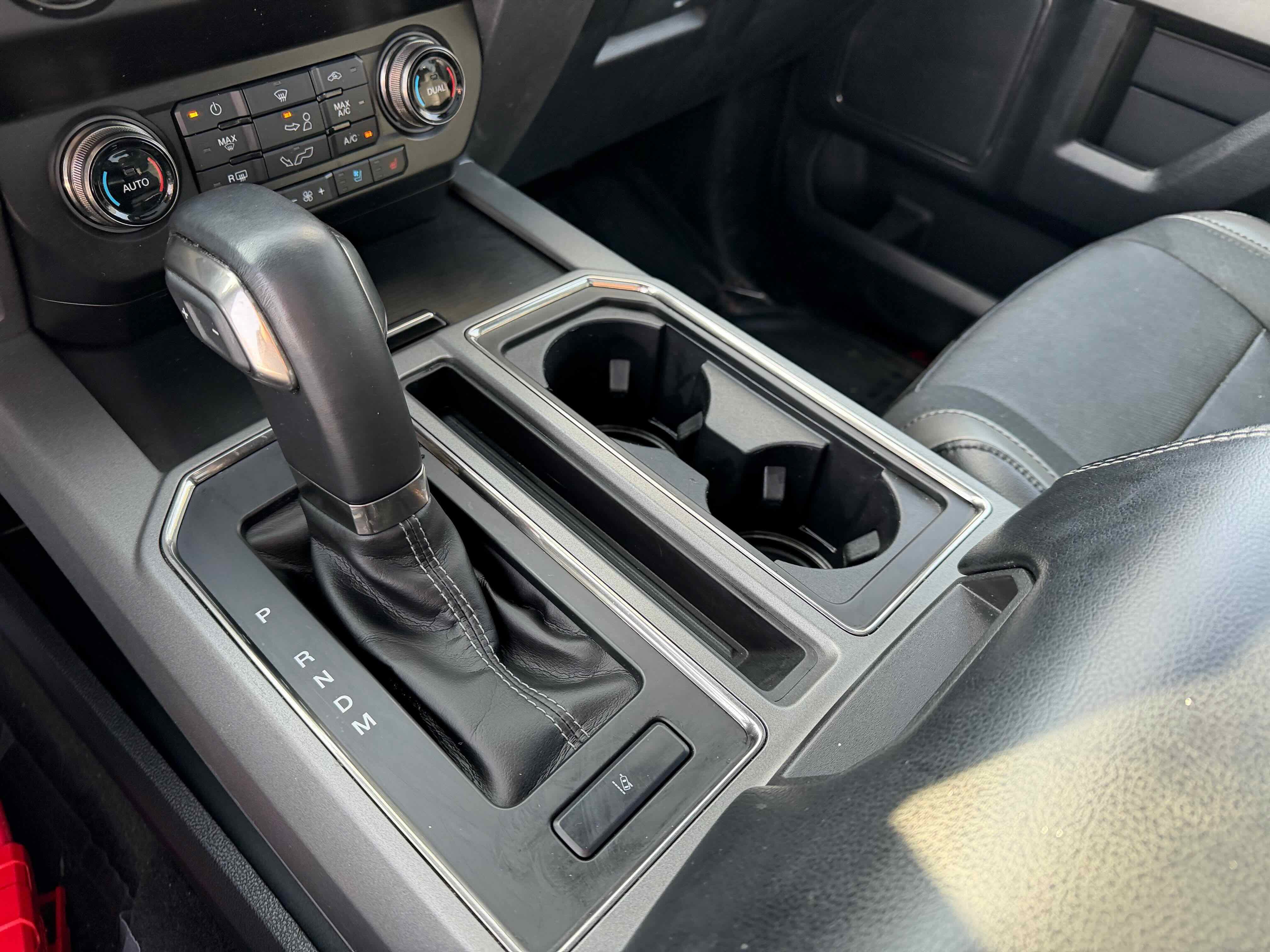 Certified 2020 Ford F150 Raptor w/ Equipment Group 802A Luxury image 25