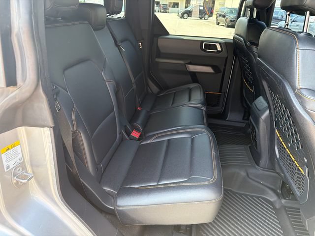 Certified 2022 Ford Bronco Badlands w/ Sasquatch Package AWD/4WD image 17