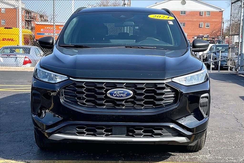 Certified 2024 Ford Escape ST-Line w/ Tech Pack #1 image 2