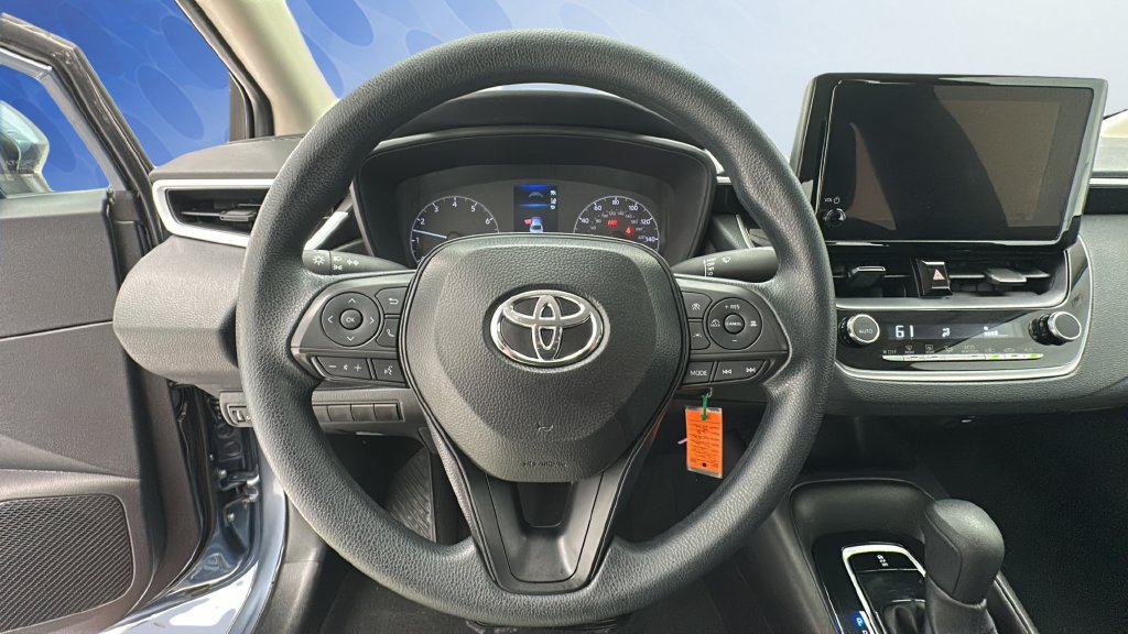 Used 2025 Toyota Corolla LE FWD image 15
