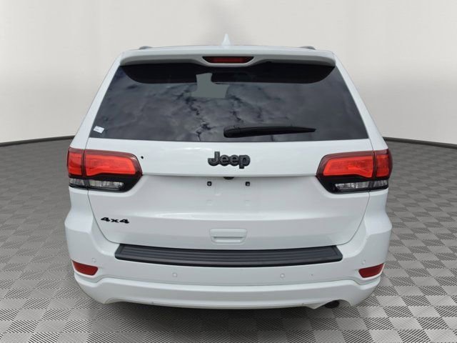 Used 2020 Jeep Grand Cherokee Altitude image 4