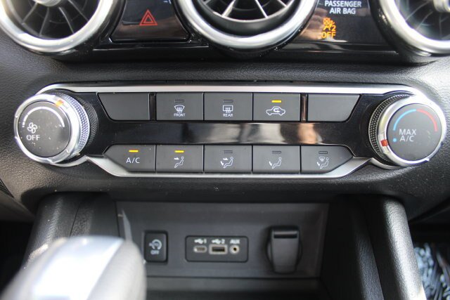 Used 2024 Nissan Sentra SV FWD image 33