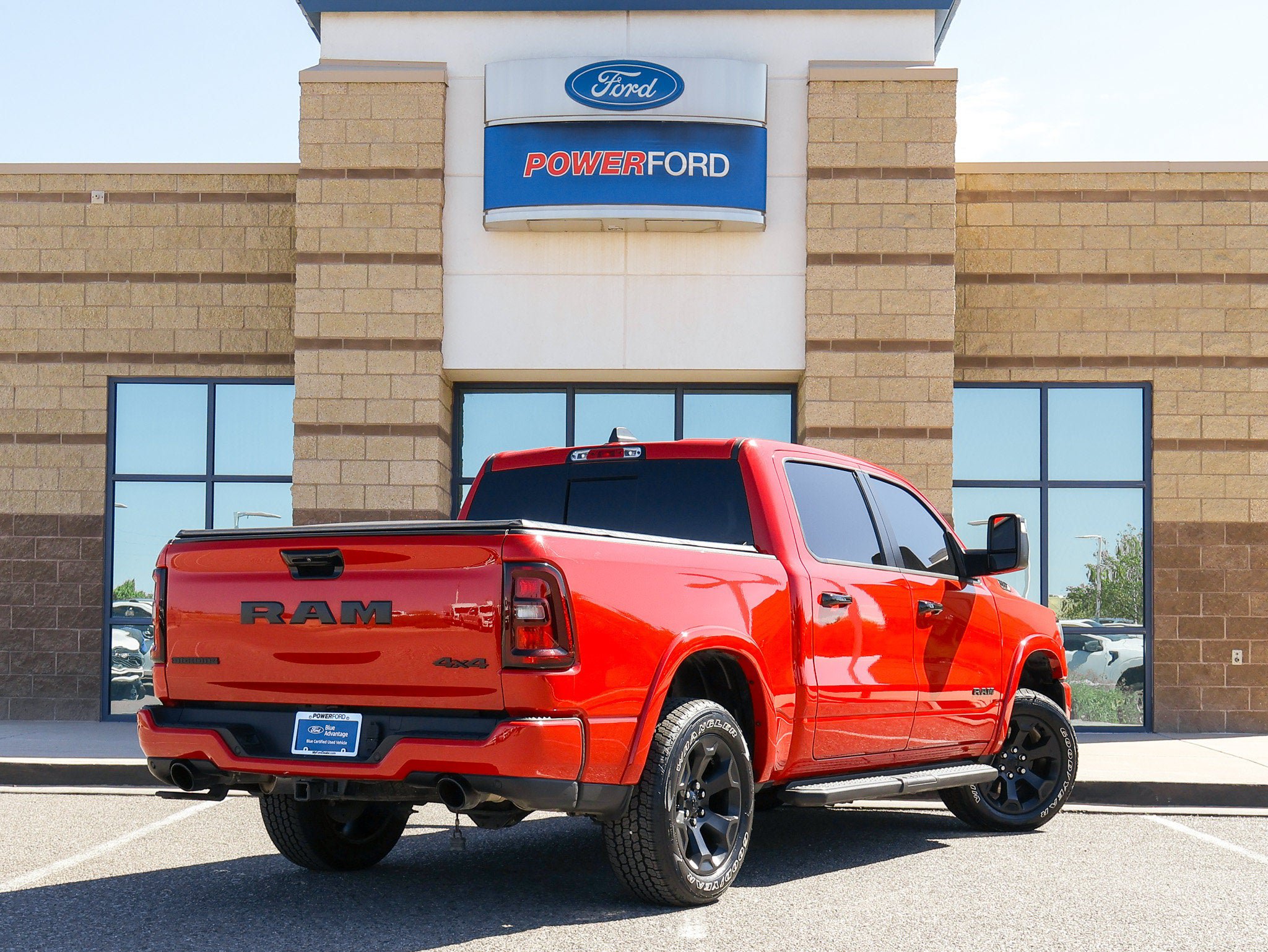 Used 2025 RAM 1500 Big Horn AWD/4WD image 6