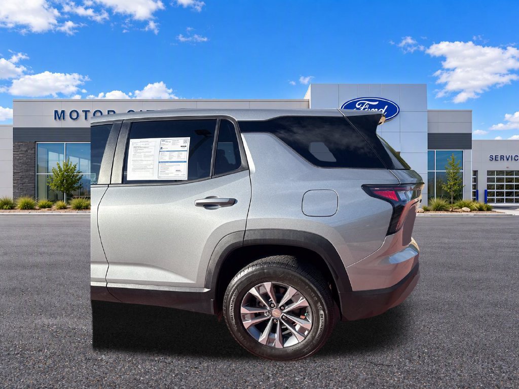 Used 2025 Chevrolet Equinox LT FWD image 36