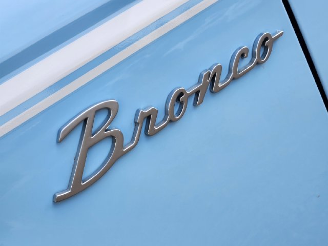 Certified 2024 Ford Bronco Heritage Edition AWD/4WD image 24