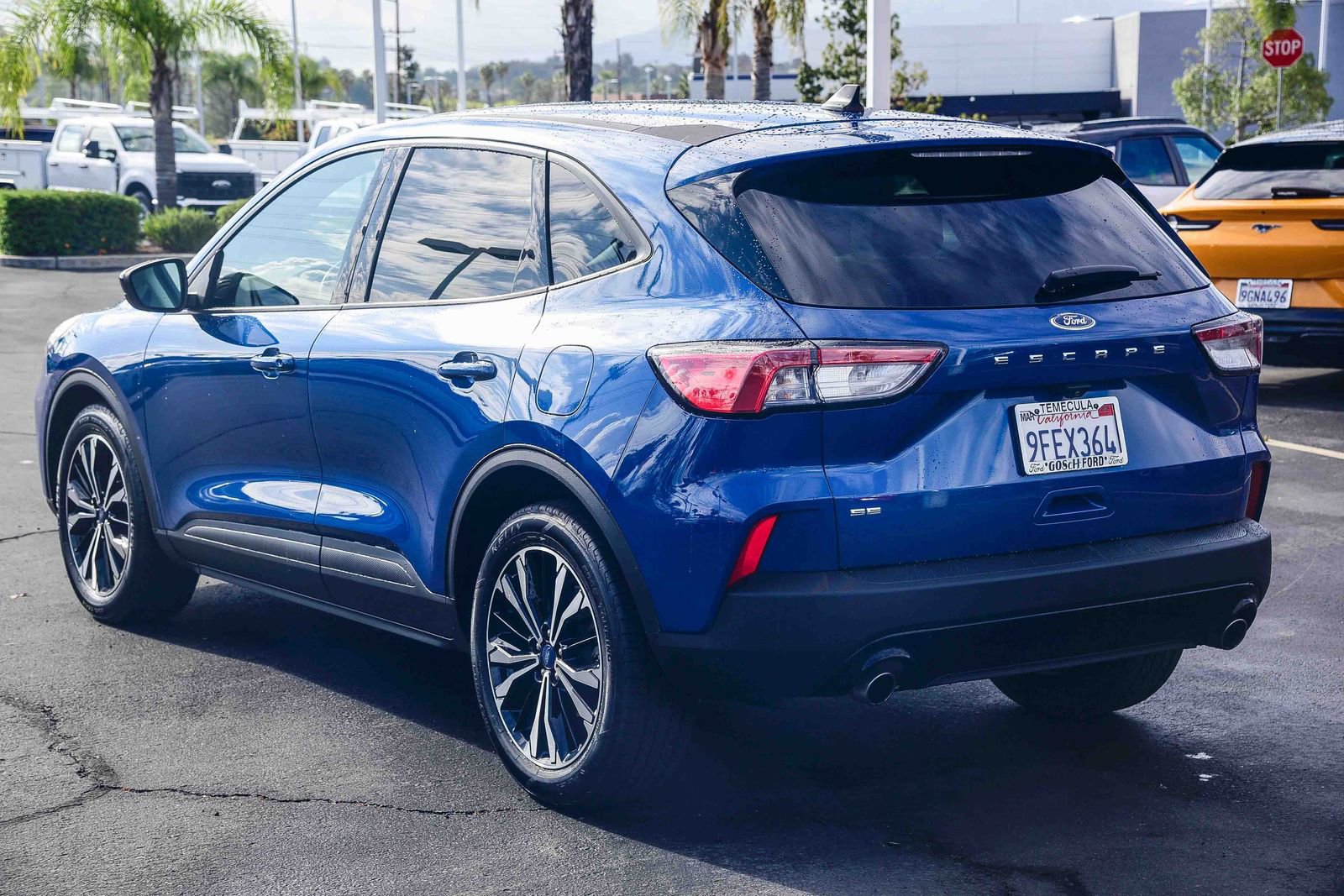 Certified 2022 Ford Escape SE w/ SE Sport Appearance Package image 6