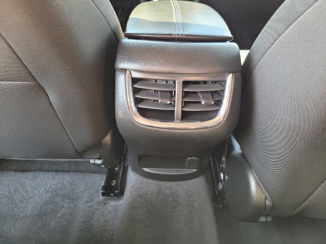 Used 2025 Chevrolet Malibu LT FWD image 17