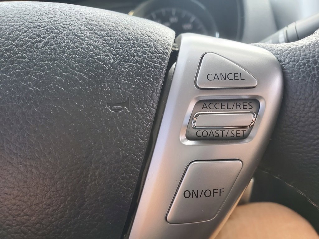 Used 2018 Nissan Versa SV w/ SV Special Edition Package image 17