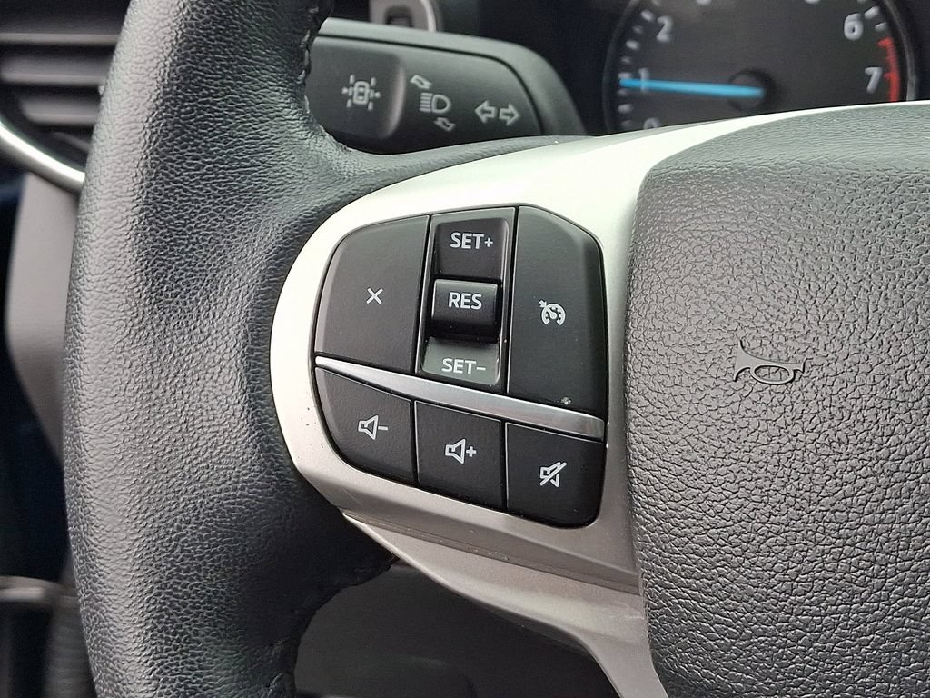 Certified 2022 Ford Explorer XLT w/ Equipment Group 202A AWD/4WD image 20