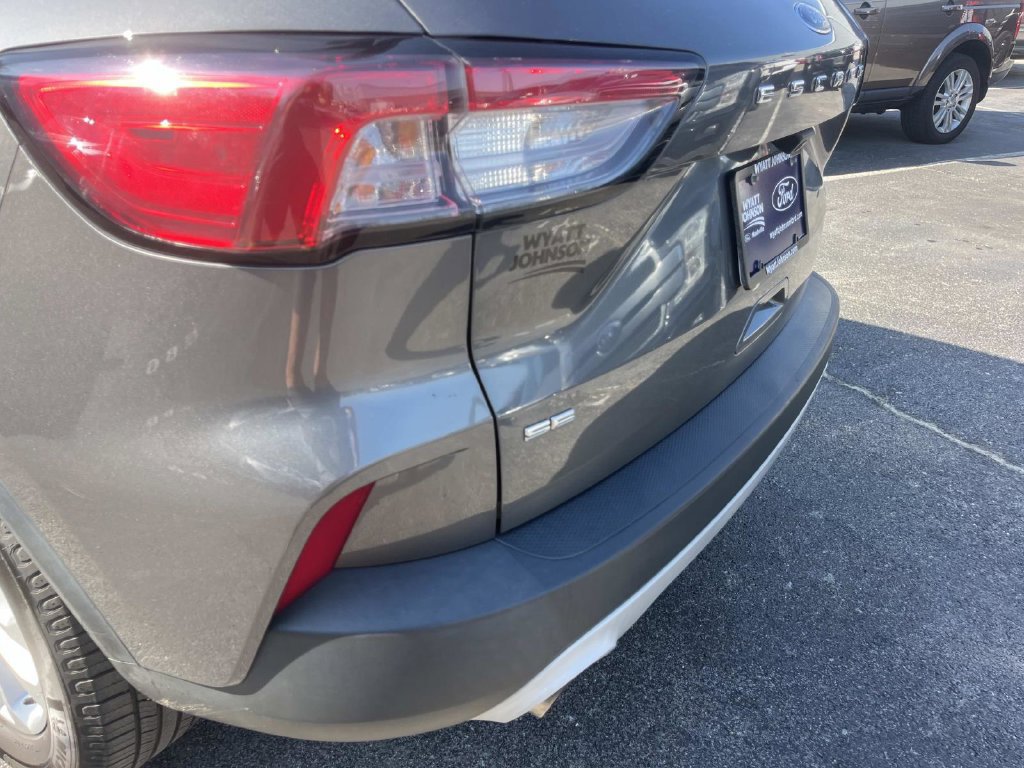 Certified 2021 Ford Escape SE w/ Convenience Package FWD image 12