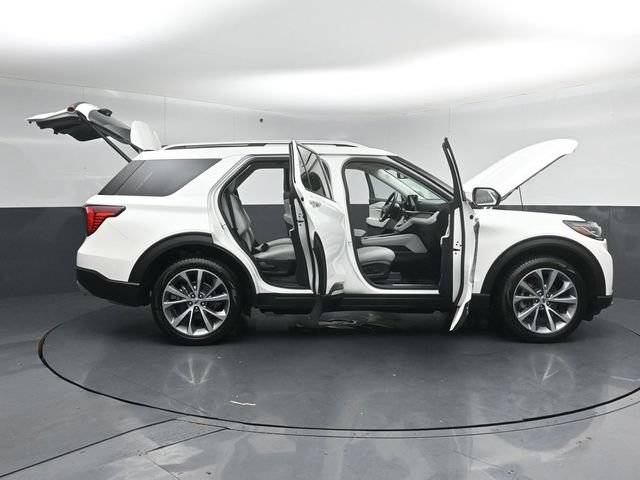 Certified 2025 Ford Explorer Platinum w/ Ultimate Package AWD/4WD image 62
