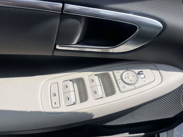 Used 2023 Hyundai Sonata SEL w/ Convenience Package FWD image 18