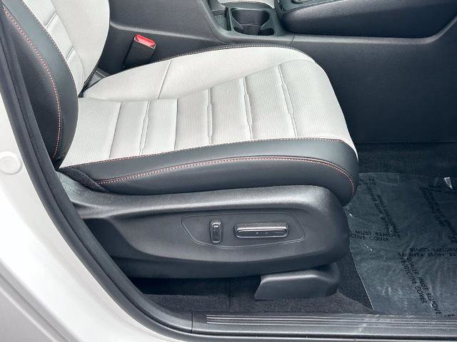 Used 2026 Honda CR-V Sport Touring image 40