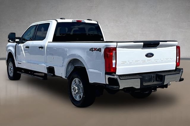 Certified 2025 Ford F350 XLT AWD/4WD image 9