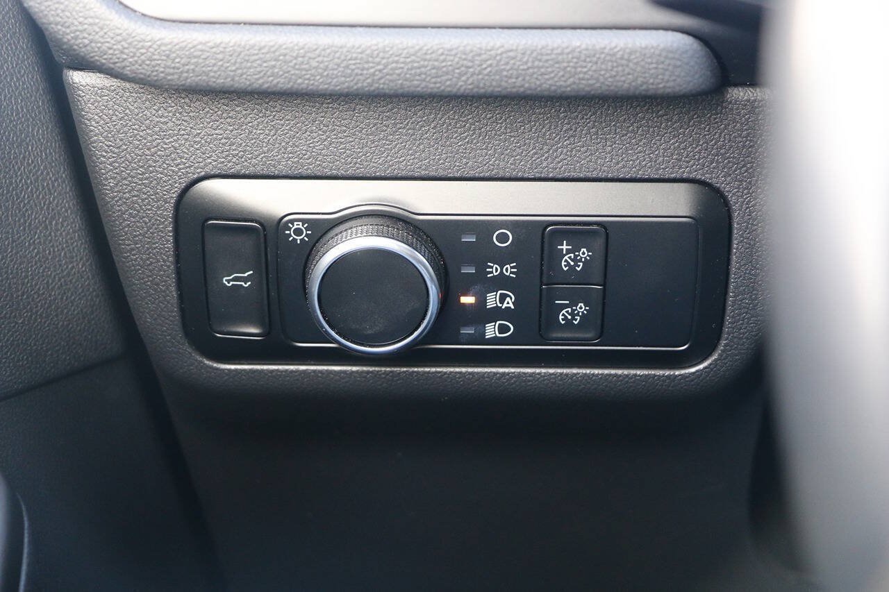 Certified 2024 Ford Escape Active AWD/4WD image 34