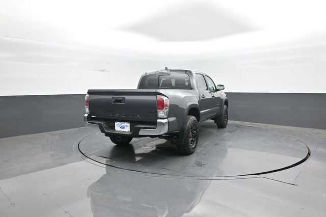 Used 2023 Toyota Tacoma TRD Off-Road AWD/4WD image 7