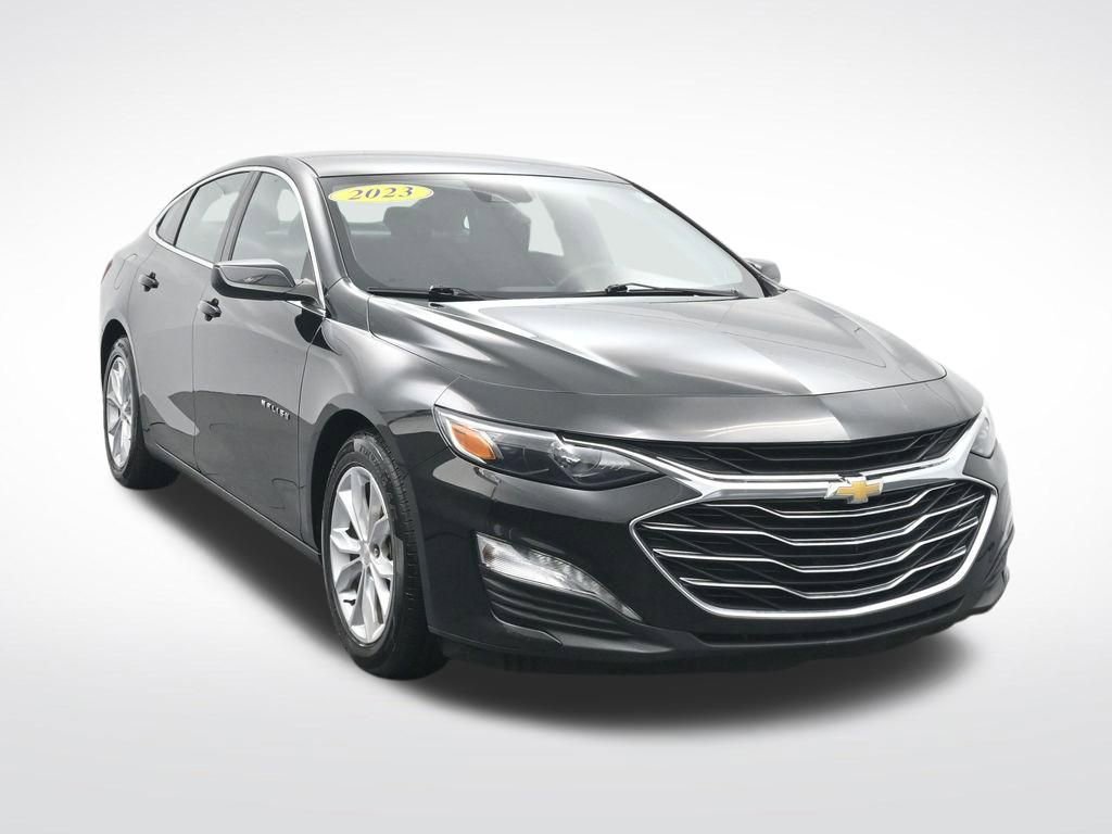 Used 2023 Chevrolet Malibu LT w/ Driver Confidence Package FWD image 3