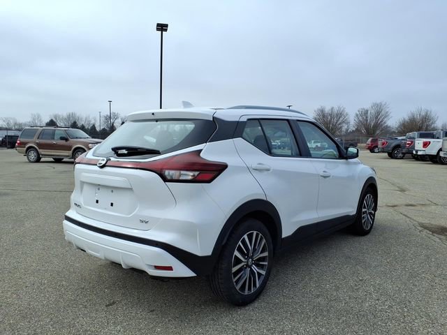 Used 2021 Nissan Kicks SV image 4