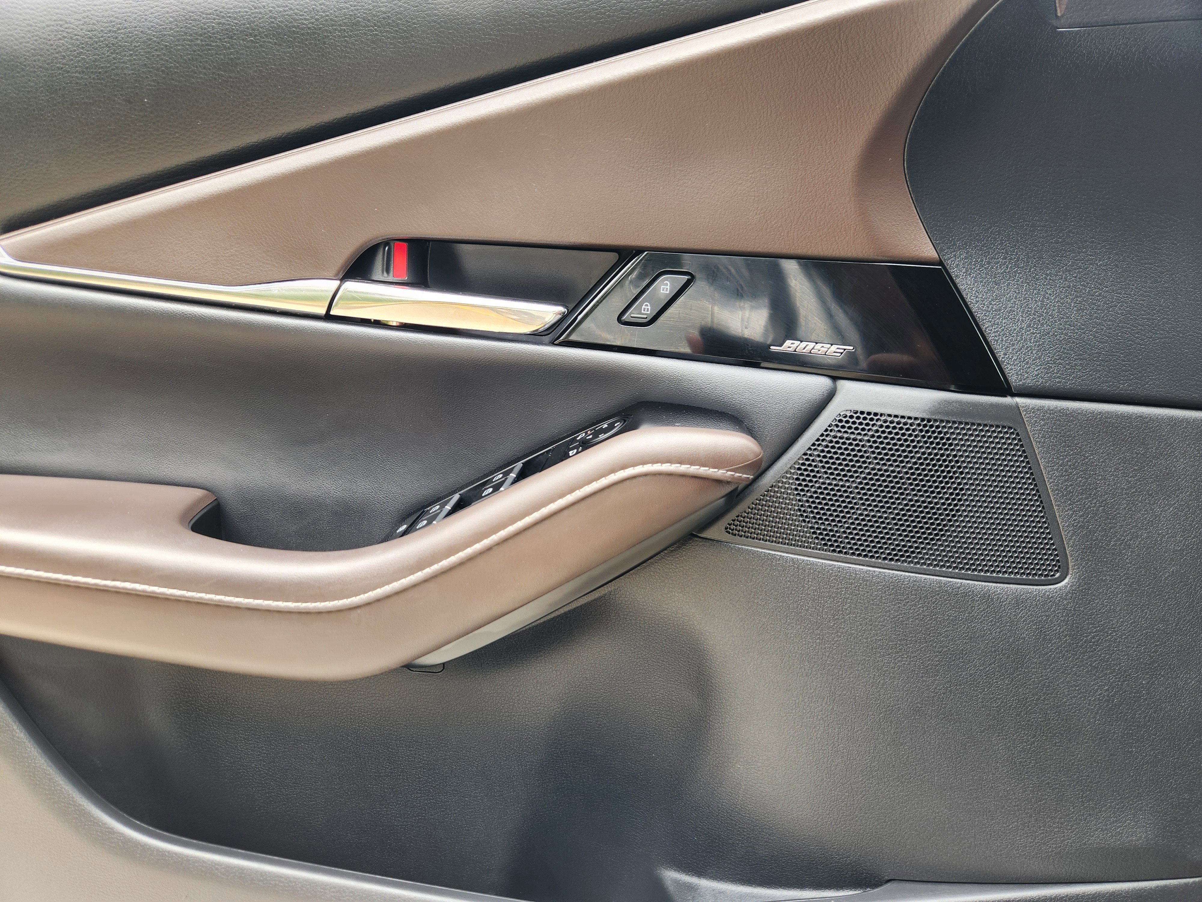 Used 2021 MAZDA CX-30 AWD 2.5 S w/ Premium Package image 18