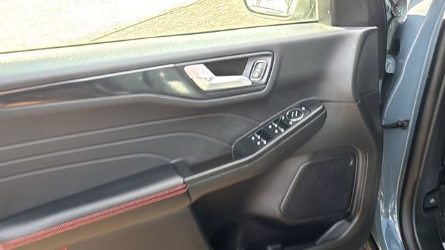 Certified 2024 Ford Escape ST-Line w/ Tech Pack #1 image 11