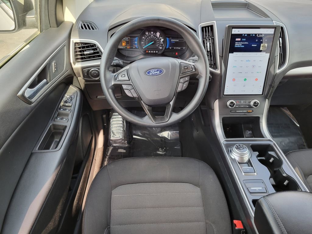 Certified 2024 Ford Edge SE image 18
